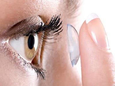 O que pode causar o mau uso das lentes de contato