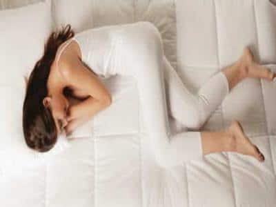 Qual é a postura correta para dormir?